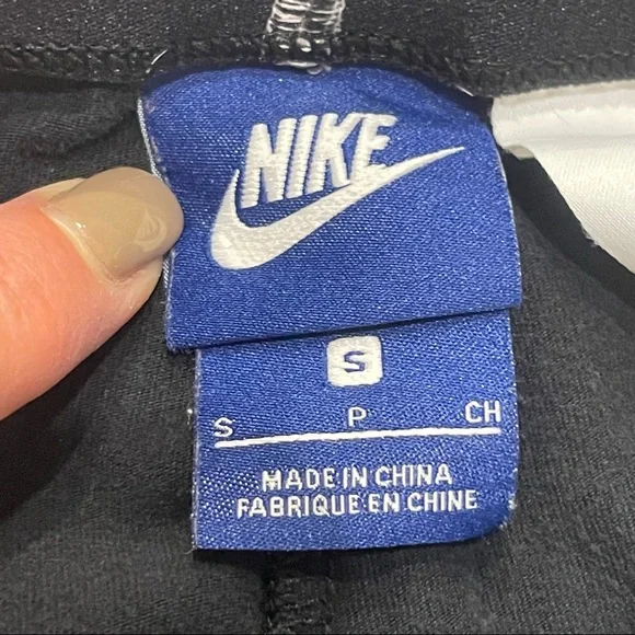 NIKE Just Do It Cropped Athletic Activewear Black Leggings Size S - Picture 7 of 9